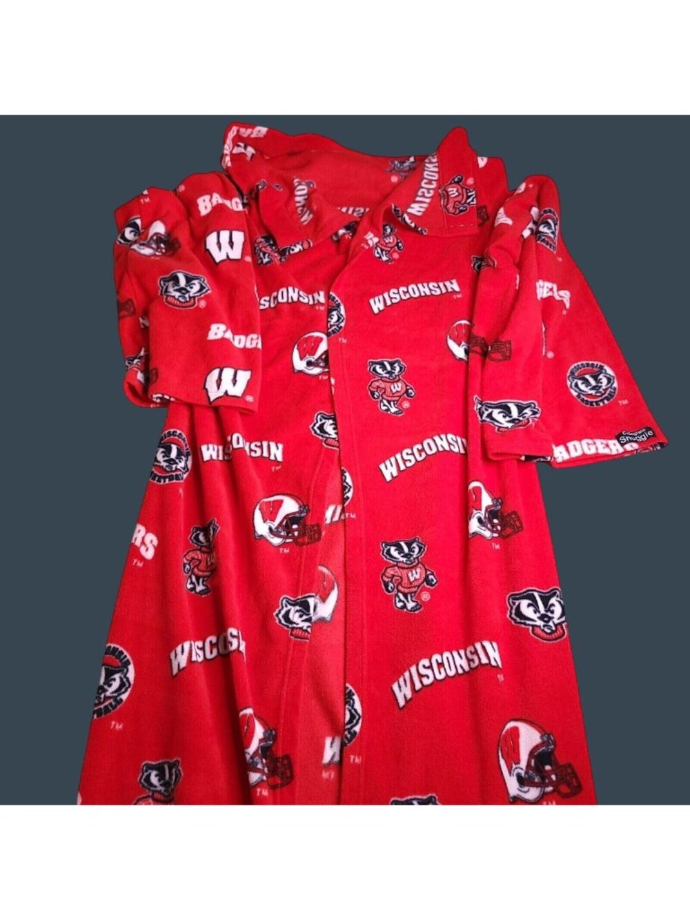 University Wisconsin Badgers Red Collegiate Snuggie Blanket Sleeves Tailgating